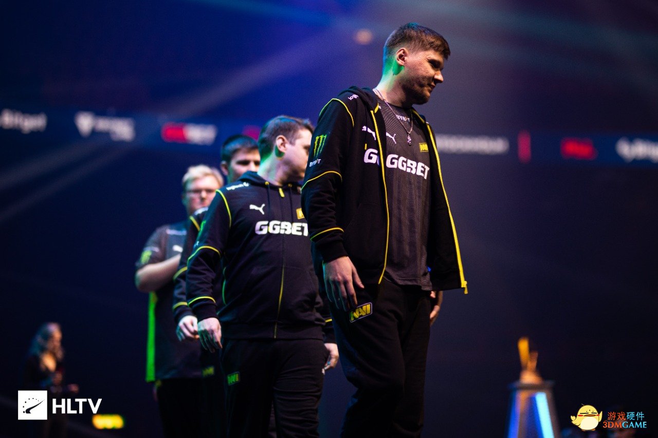 他更注重球 他更注重球