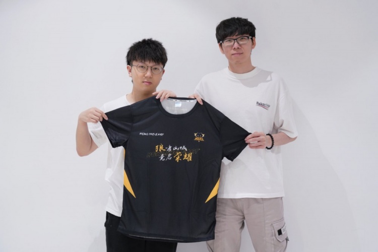 脑后